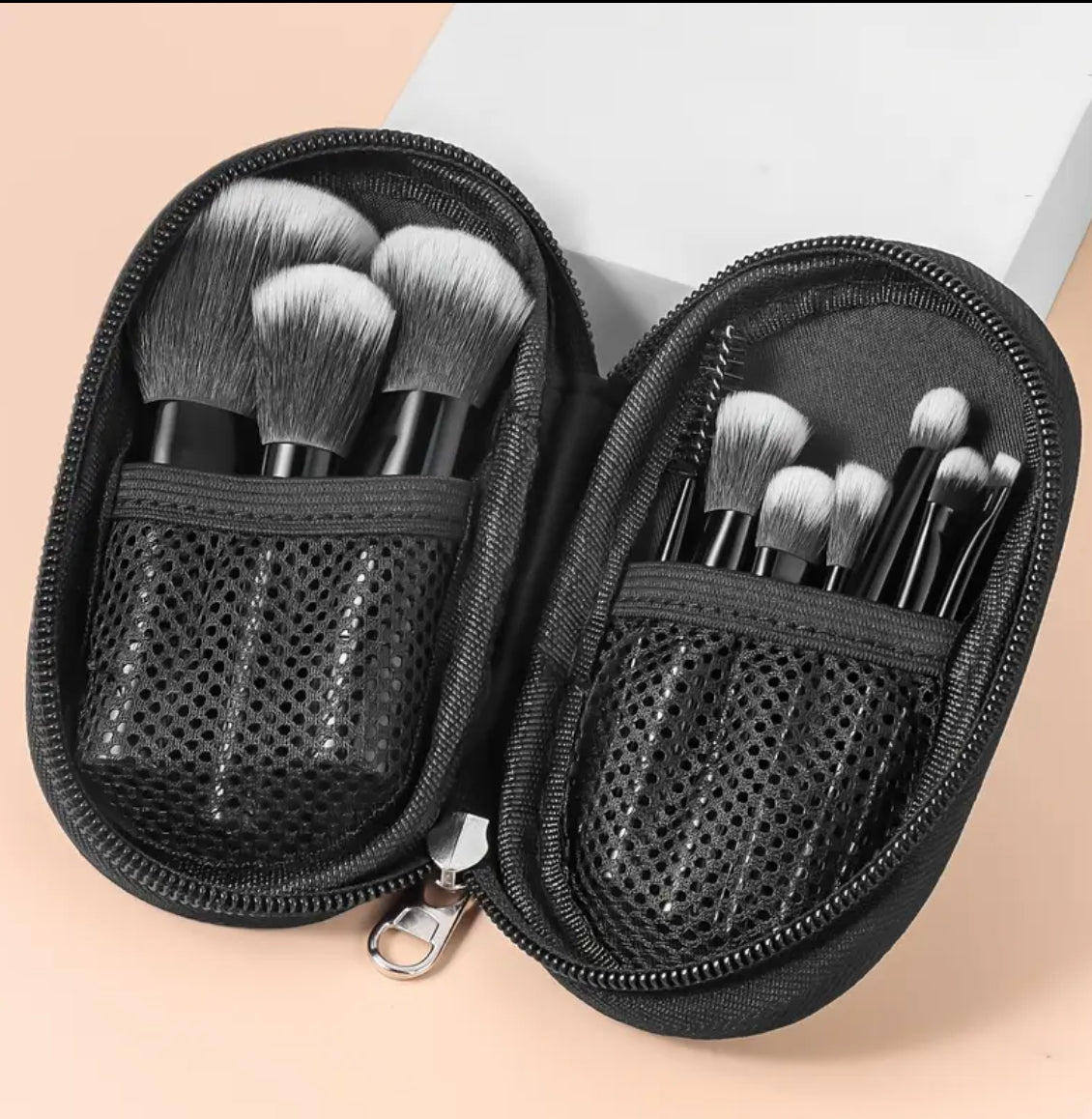 Travel Makeup Brushes with a Bag